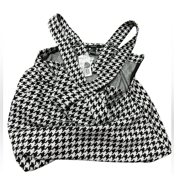 Forever 21  black and cream Houndstooth Print overall dress. Sz. S - Picture 4 of 4